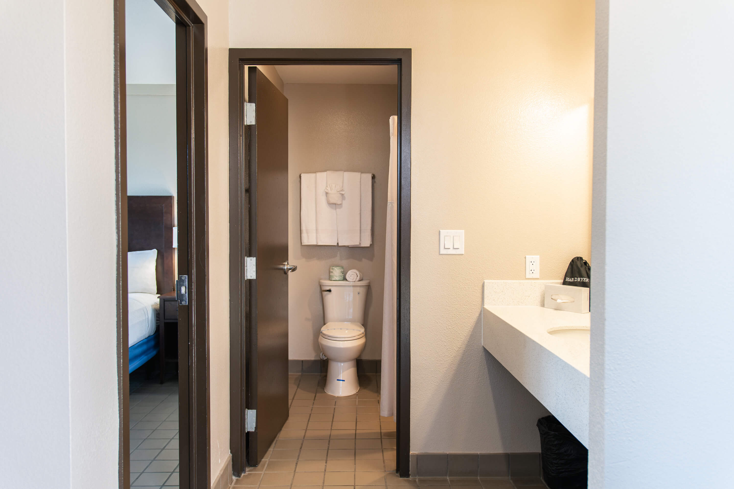 del-mar-beach-marina_marina_one-bedroom_bath.jpg