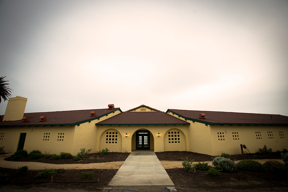 historic-beach-house_building-entrance.jpg