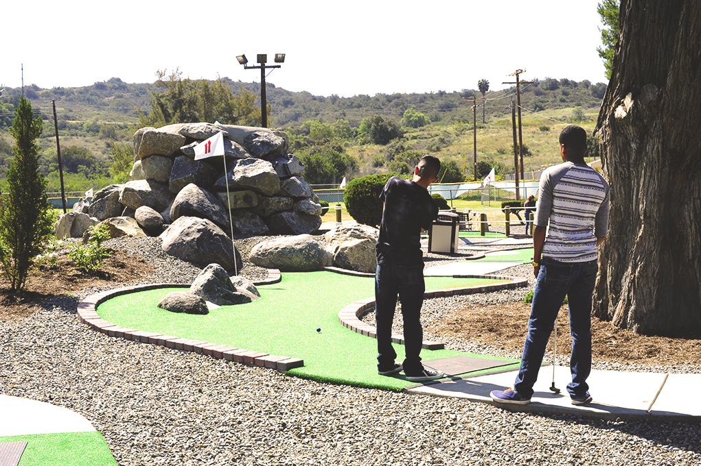 lake-oneill_mini-golf-game.jpg